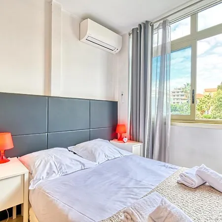 Beautiful Modern In The Heart Of Apartament