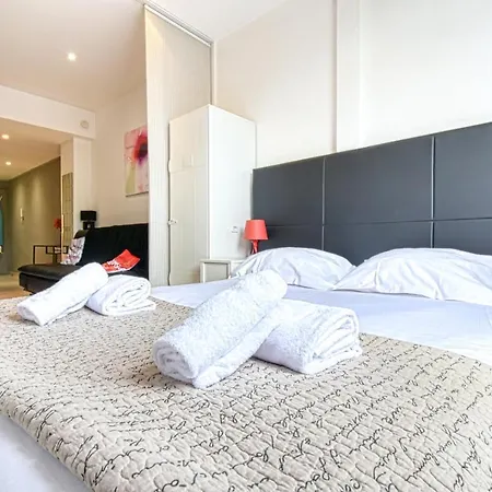 Beautiful Modern In The Heart Of
